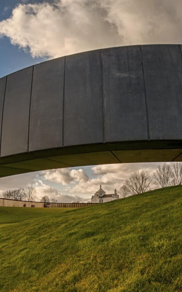 Ablain-Saint-Nazaire _ L'anneau de la mémoire © CRTC Hauts-de-France - Michel Deshayes