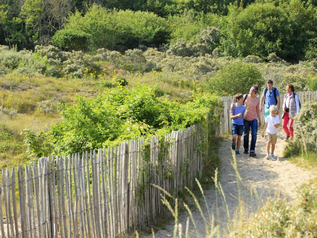 Ambleteuse _ Dunes de la Slack _ Caroline Géneau, guide nature - © CRTC Hauts-de-France – AS Flament