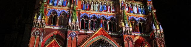 Amiens _ Cathédrale d'Amiens _ Spectacle Chroma © CRTC Hauts-de-France - Teddy Hennin