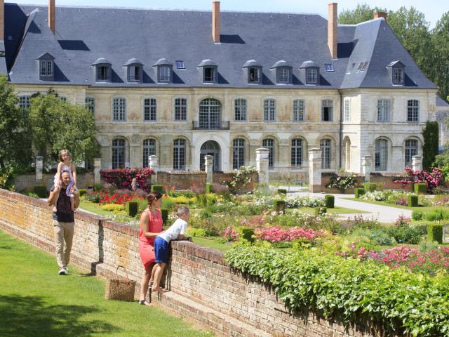 Spaziergang in den Gärten vo Valloires in Argoules, Nordfrankreich. Copyright: CRTC Hauts-de-France - Anne-Sophie FLAMENT