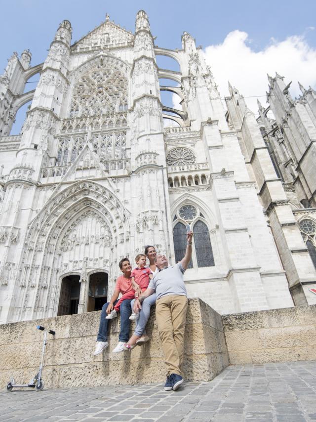 Beauvais _ Cathédrale-Saint-Pierre © Visitbeauvais - Benjamin Teissedre