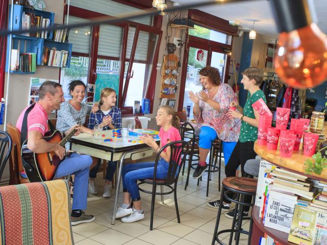 Bruay-la-Buissière _ Bookkafé _ Bistrot littéro-solidaire © CRTC Hauts-de-France - AS Flament