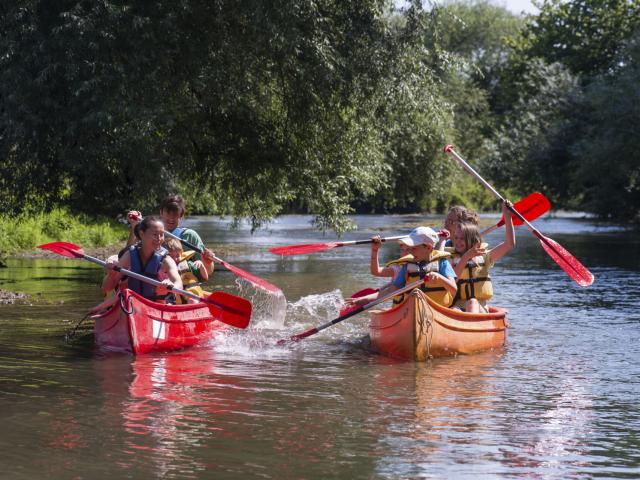 Autreppes, Thiérache, Balade en canoë ©CRTC Hauts-de-France - N. Bryant