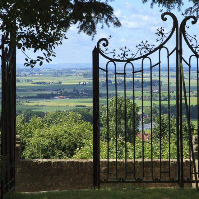 Der Garten der Tourist-Information in Cassel, Copyright CRTC Hauts-de-France - Frederik Astier