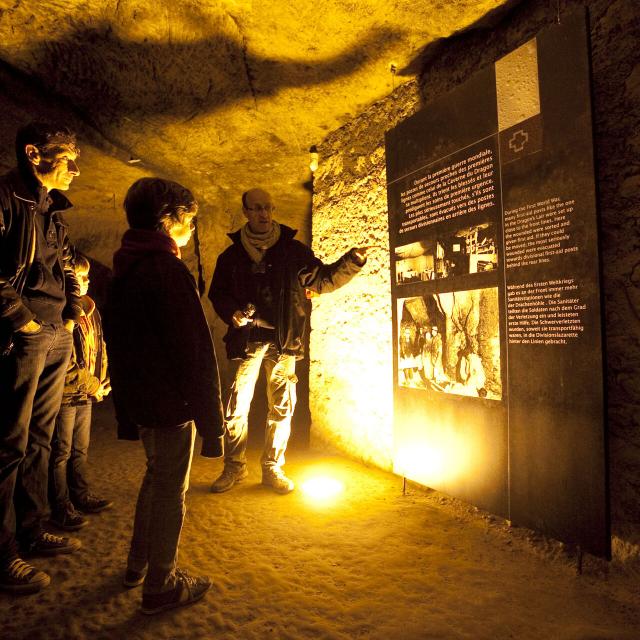 Geführte Besichtigung durch die Drachenhöhle in Oulches-la-Vallée-Foulon, Nordfrankreich. Copyright: CRTC Hauts-de-France - Ludovic Leleu