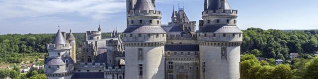 Nordfrankreich: Das Schloss Pierrefonds aus der Vogelperspektive. Copyright: Centre des Monuments Nationaux - Christian Gluckman