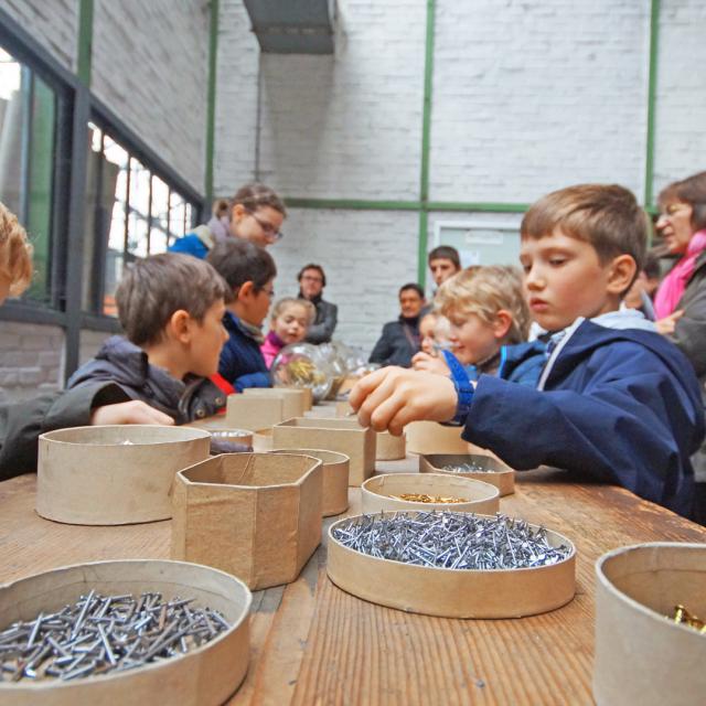 Kinder im Nägelmuseum in Creil, Nordfrankreich. Copyright: Oise Tourisme - Arnaud Beauvois