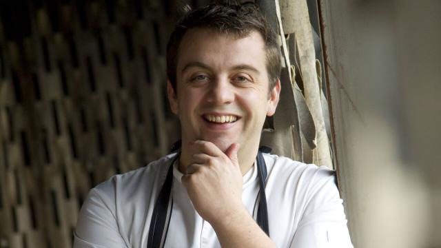 Der Chefkoch, Alexandre Gauthier in seinem Restaurant La Grenouillère in La Madelaine-sous-Montreuil, Copyright Anne-Sophie Flament