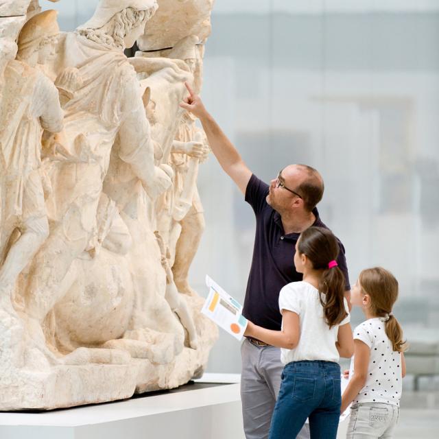 Northern France _ Lens _ Louvre Lens Museum © Sanaa - Imrey Culbert - Mosbach Paysagiste - Studio Gardère – Photo © Frédéric Iovino