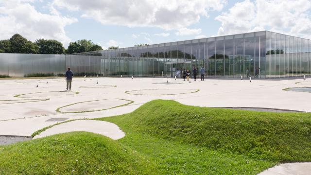 Park des Museums Louvre-Lens, Copyright: Sanaa architectes - Catherine Mosbach paysagiste - Frédéric Iovino