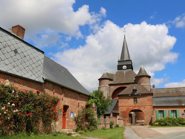 Parfondeval, Église Saint-Médard ©Office de Tourisme du Pays de Thiérache