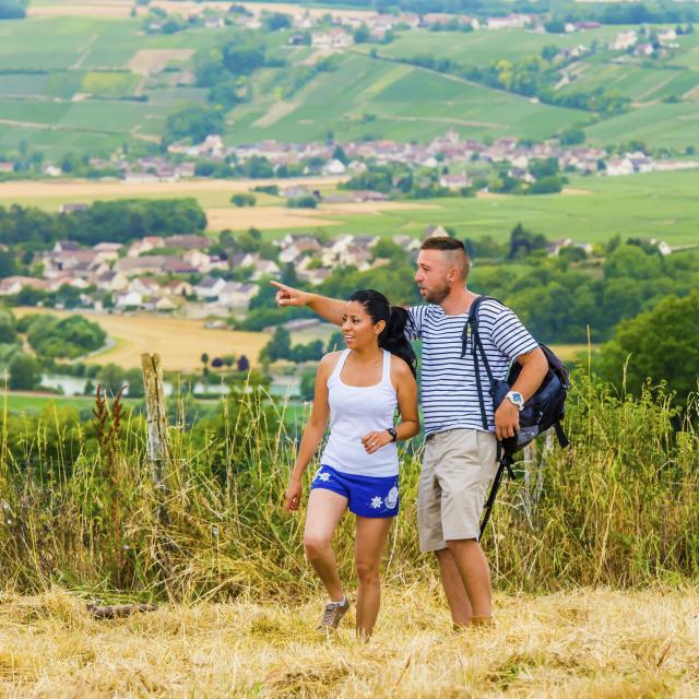 Wandern auf der Champagner-Route in Nordfrankreich. Copyright: Aisne Tourisme - Sylvain Cambon