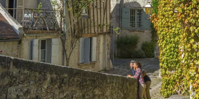 Senlis _ Dans les Ruelles de Senlis © CRTC Hauts-de-France - Xavier Renoux