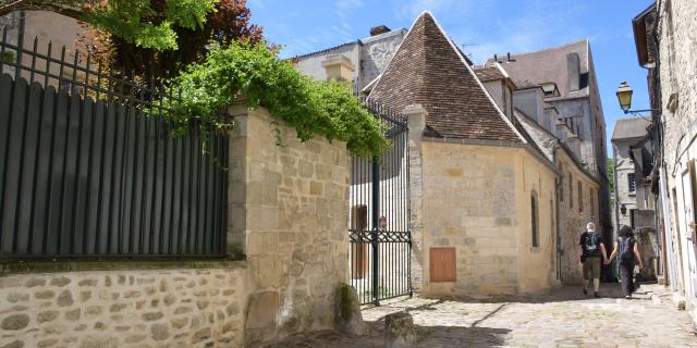 Senlis _ Rue du Long Filet © Chantilly Senlis Tourisme