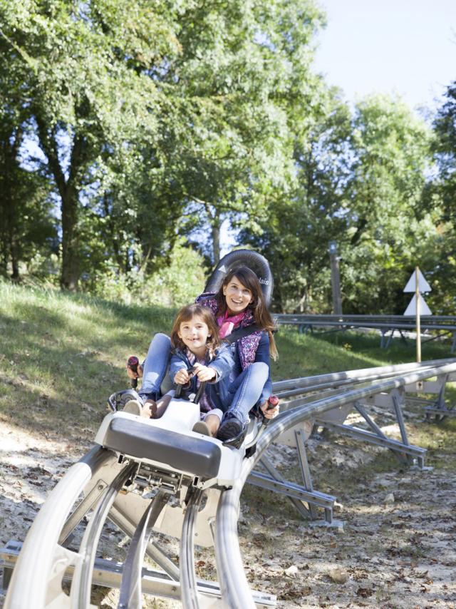 Maisnil-les-Ruitz_Luge au Parc d'Olhain © Brigitte Baudesson-OT Béthune Bruay