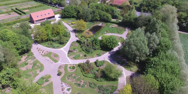 Bailleul_Conservatoire national botanique de Bailleul_vue du drone du jardin des plantes sauvages@T.Pauwels