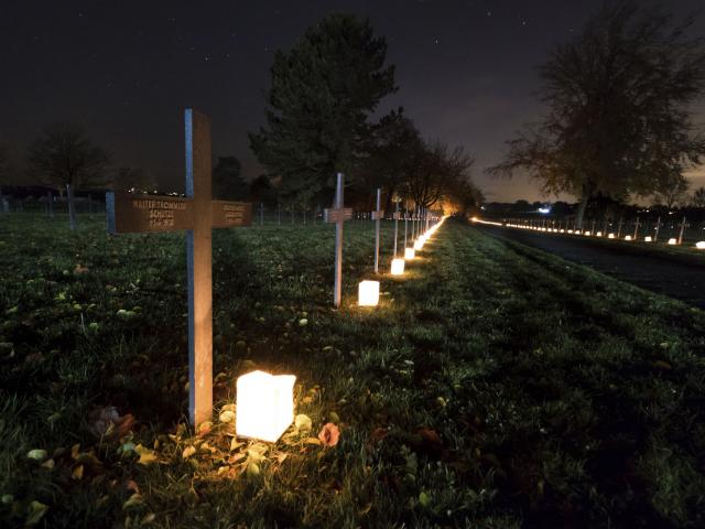 Neuville Saint Vaast - Cimetière Allemand - La Grande Veillée ©CRTC Hauts-De-France - Benoît Guilleux