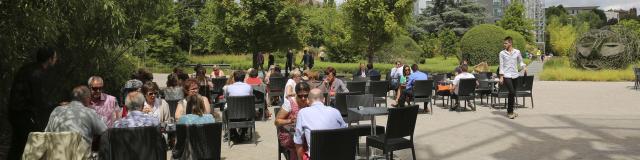 Nordfrankreich, Lille, Terrasses au Jardin des Géants