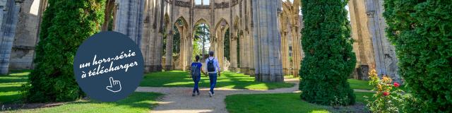 Chiry Ourscamps Couple En Visite à L'abbaye Header Lp 2