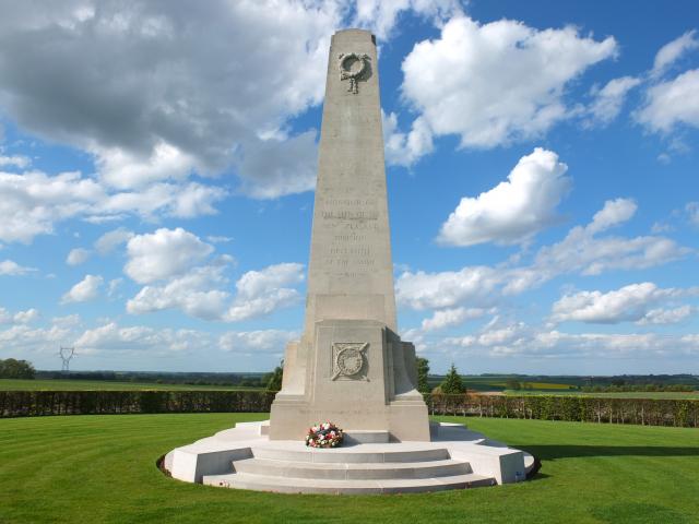 Longueval_memorialNZ-ADRT80-AL2.jpg