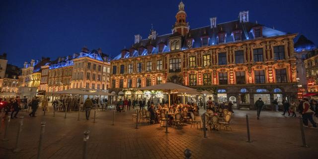 Lille Terrasses Illuminées De La Grand Place Crt Hauts De France Nicolas Bryant