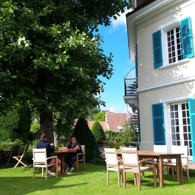 Terrasse Château de Montreuil © Manon Herdier