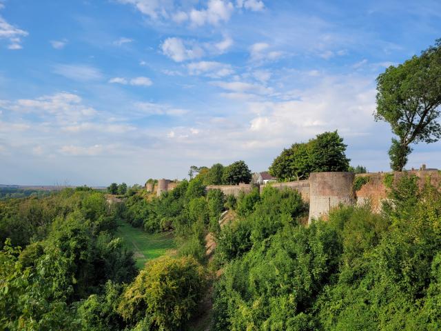 Montreuil sur Mer _Remparts © Manon Herdier