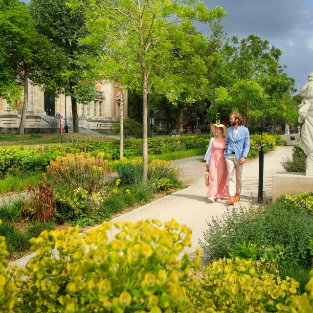 Valenciennes-Boulevard-Watteau-4-Hauts-de-France-Tourisme-Anne-Sophie-Flament.jpg