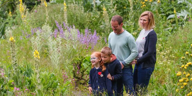 Jardin Beau Pays Marck Famille credits Nohcabphotographies- OT Calais