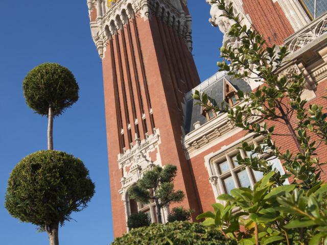 Calais, le beffroi de l'hôtel de Ville classé au patrimoine mondial de l'UNESCO