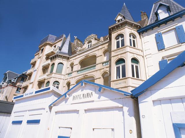 Hauts De France Tourisme Wimereux Cabines De Plage Et Facades De Villashauts De France Tourisme Pascal Mores