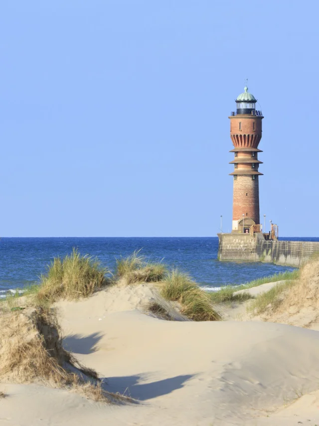 Dunkerque, phare Saint Pol digue du Break