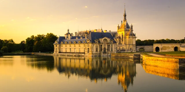 Chantilly Le Chateau Au Soleil Couchant ©Vincent Colin